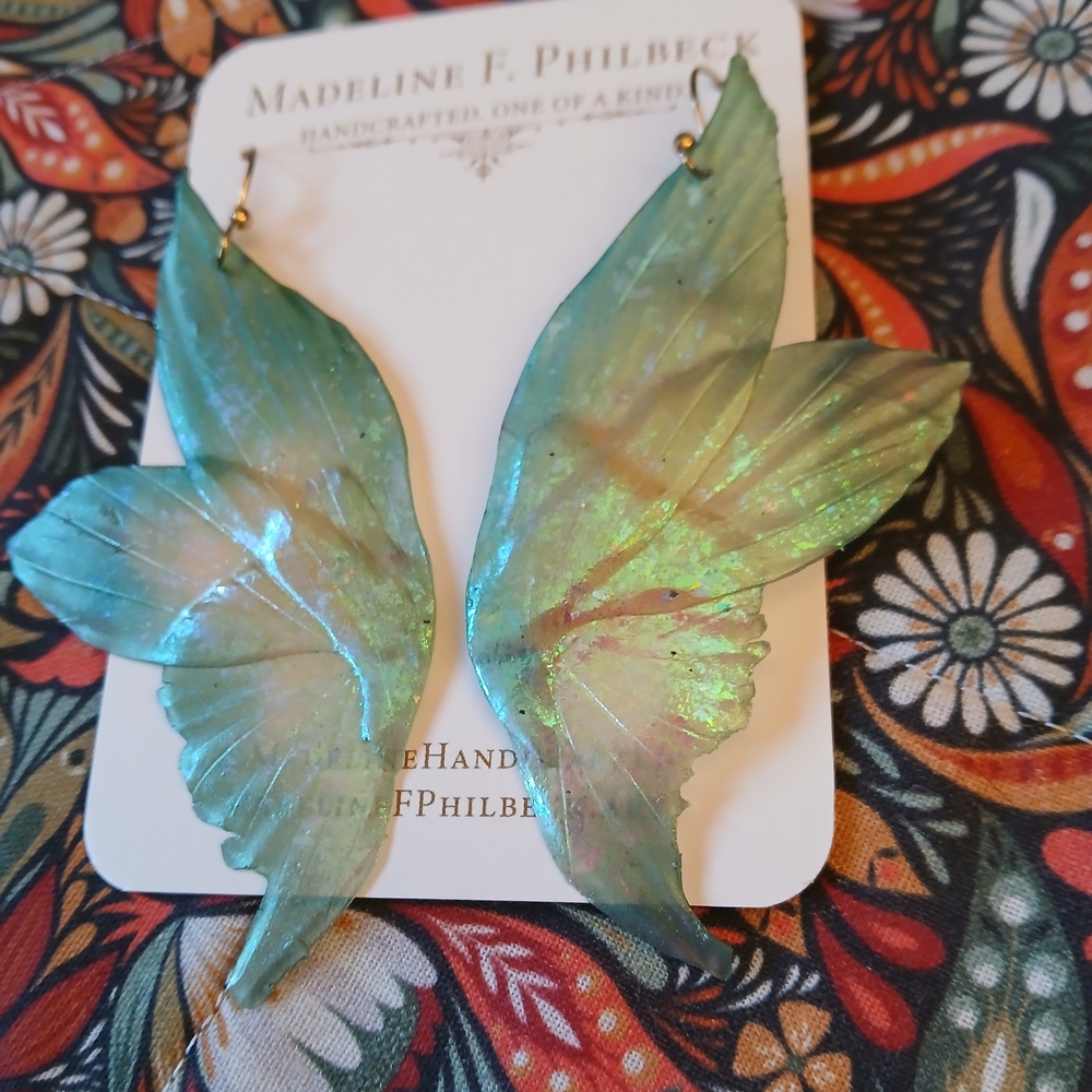 Iridescent Green Fairy Wing Earrings Made By Madeline F. Philbeck - New OOAK - Picture 3 of 5